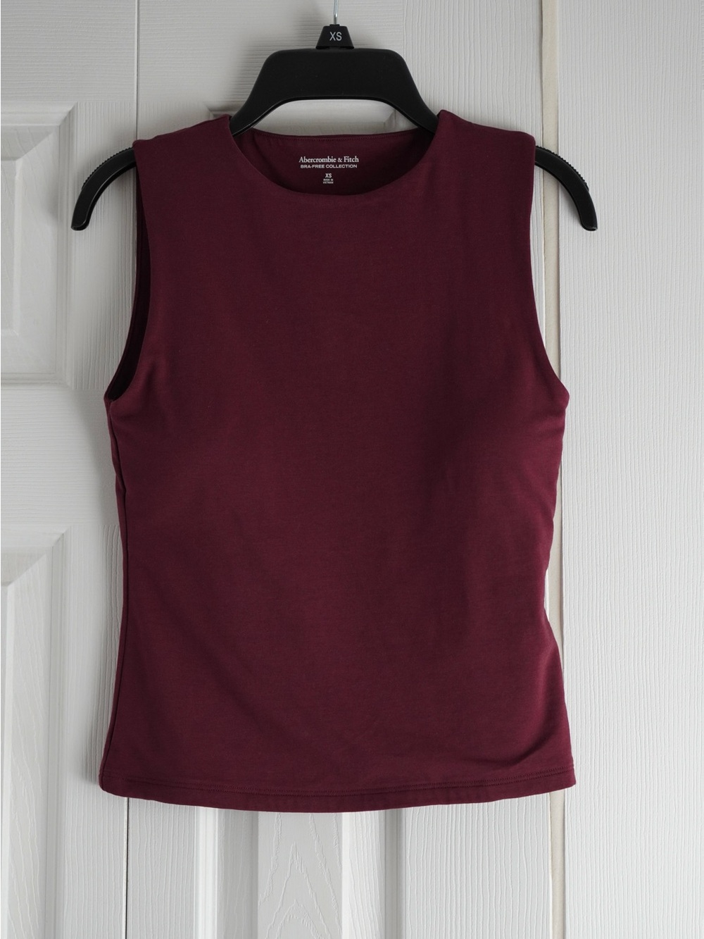 Abercrombie Bra-Free High-Neck Tank Red Wine XS
